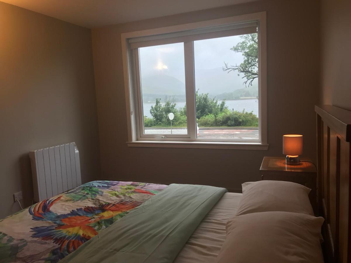 Appin, Beautiful Lochside Apartment With Balcony Форт Уилям Екстериор снимка
